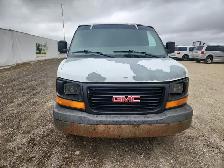 2004 GMC Savana - Photo 8