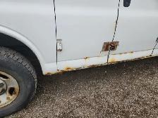 2004 GMC Savana - Photo 31
