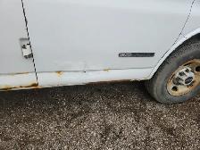 2004 GMC Savana - Photo 32