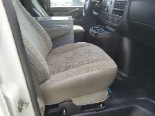 2016 Chevrolet Express 3500 - Photo 24