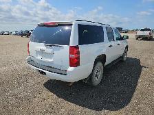 2011 Chevrolet Suburban - Photo 4