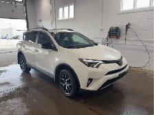 2017 Toyota RAV4 - Photo 3