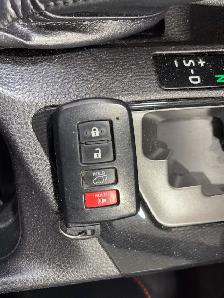 2017 Toyota RAV4 - Photo 11