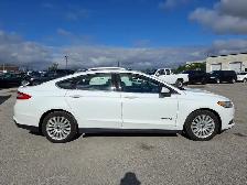 2014 Ford Fusion Hybrid - Photo 4