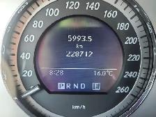2011 Mercedes-Benz GLK - Photo 2