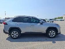2020 Toyota RAV4 - Photo 4