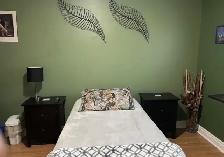 Room Available Immediately 5 Mins To Darlington OPG Plant - Photo 2