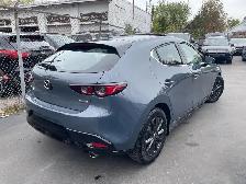 2019 Mazda MAZDA3 GT Auto i-ACTIV AWD 1 OWNER, MANY SAFETY FEAT - Photo 4