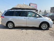 2014 Toyota Sienna 5dr LE 7-Pass - Photo 2