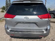 2014 Toyota Sienna 5dr LE 7-Pass - Photo 4