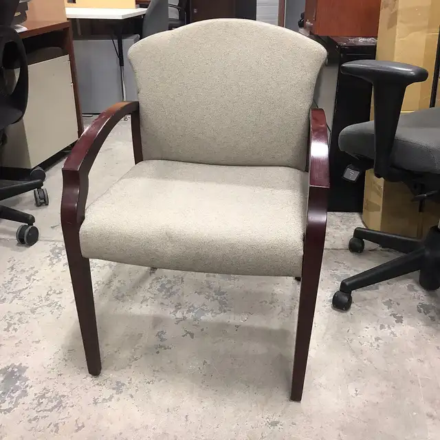 Krug Task Guest Chair-Excellent Condition-Call us now!