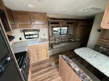 2018 Coachmen 261RKS Couples Model - Photo 7