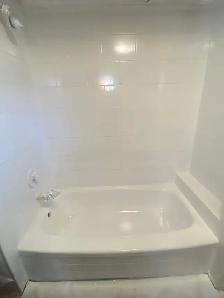 Bathtub Crack Repair & Tile Refinishing – Affordable Service - Photo 4