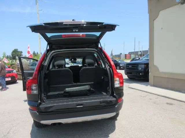 2011 Volvo XC90 3.2