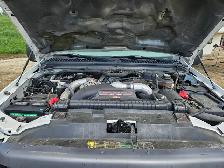 2003 Ford F550 - Photo 10