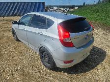 2012 Hyundai Accent - Photo 3