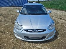 2012 Hyundai Accent - Photo 7