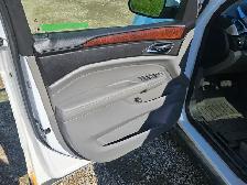 2011 Cadillac SRX - Photo 18