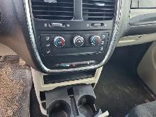2015 Dodge Caravan - Photo 15