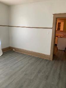 House for rent - Photo 3