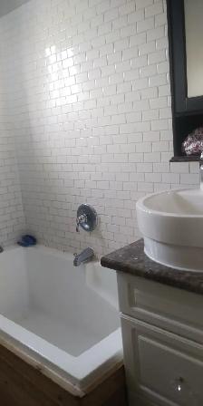 Room for Rent in Downtown Hamilton - Photo 3