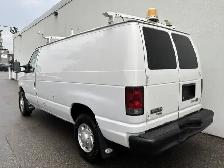 2012 Ford Econoline Cargo Van ONLY 87,000KM-LADDER RACKS-DIVIDER - Photo 3
