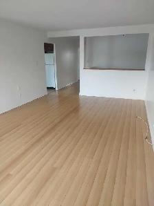 $2300 - 3 Bedroom Upper Level Semi Brampton - Photo 5