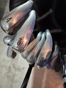 Golf clubs, bag & cart - Photo 2