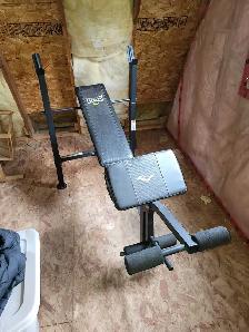 weight bench w/assorted weights