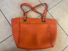 Oe Cloe Leather Purse - Photo 3