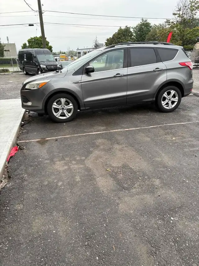 2014 Ford escape se