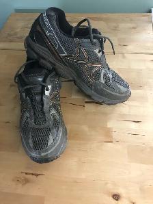 ATREX walking shoe