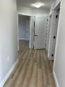 Senior Friendly - 2 Bedroom 1 Bathroom with attached Garage - Photo 6