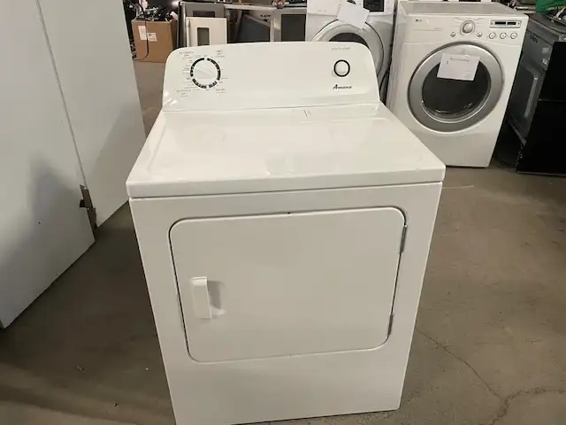 Sécheuse seule traditionnelle blanche Amana