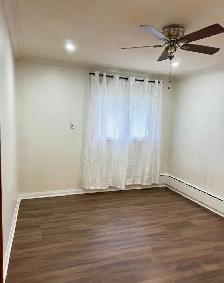 2 Bedrooms upper unit apartment for rent - Photo 2