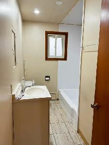 2 Bedrooms upper unit apartment for rent - Photo 5