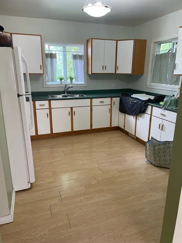 2 Bedroom house for rent upstairs