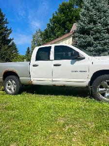 2005 dodge hemi truck PARTS ONLY - Photo 5