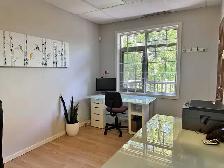 ✨ Bureau tout inclut à louer – Centre-ville de Saint-Lambert
