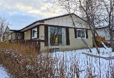 Renod 1200 sf 3BR/1.5BA Mn Flr-private yard/in-suite Lndry/PetOK - Photo 2