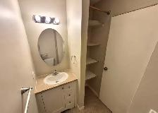 Renod 1200 sf 3BR/1.5BA Mn Flr-private yard/in-suite Lndry/PetOK - Photo 8