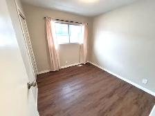 Renod 1200 sf 3BR/1.5BA Mn Flr-private yard/in-suite Lndry/PetOK - Photo 10
