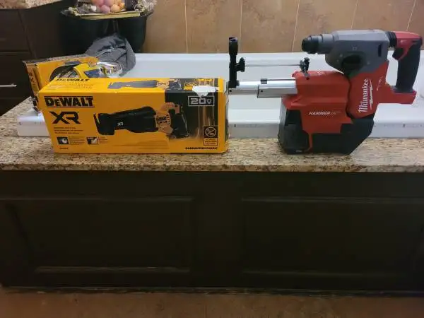 BRAND NEW DeWalt 20V XR Saw Kit   Milwaukee M18 FUEL SDS Drill &