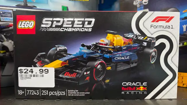 LEGO F1 Oracle Red Bull Racing 77243 - BRAND NEW
