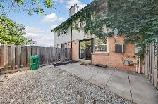 HUGE 4 DEN Townhouse for Rent for Lease (Meadowvale) - Photo 10