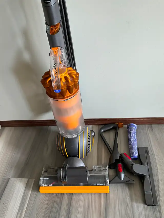 Dyson Ball Multifloor 2 Upright Vacuum