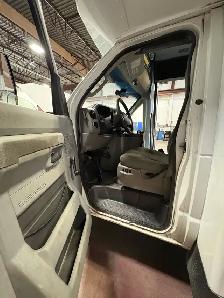 BUS 21 PLACES A VENDRE 12,500$/BUS FOR SALE - Photo 4
