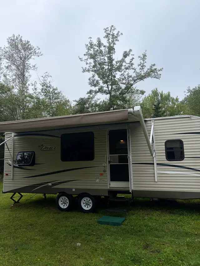 Shasta Oasis Travel Trailer