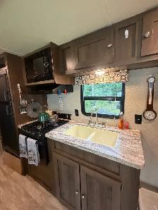 Shasta Oasis Travel Trailer - Photo 6