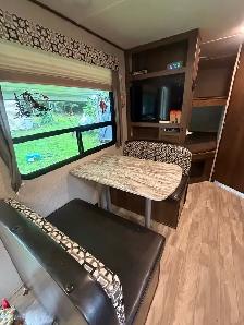 Shasta Oasis Travel Trailer - Photo 7
